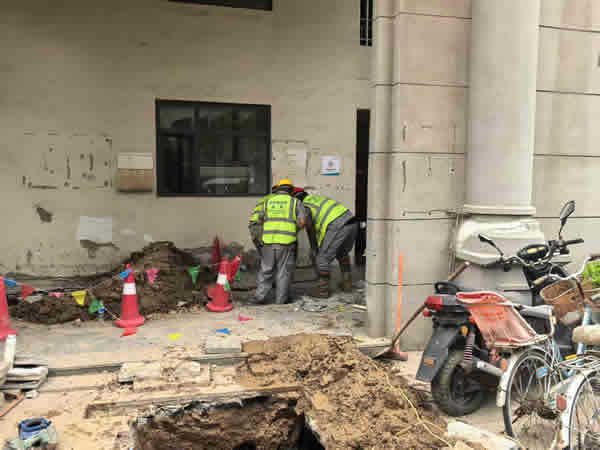 精準(zhǔn)監(jiān)測(cè)除隱患！滄州供排水集團(tuán)快速處置供水漏點(diǎn)